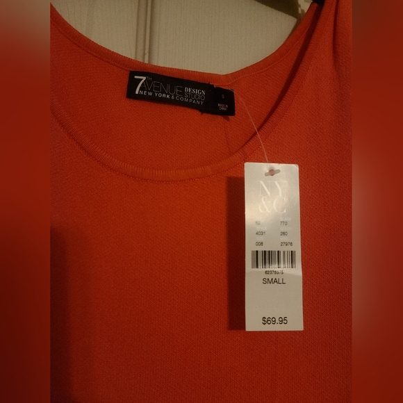 Dress - Picture 3 of 3